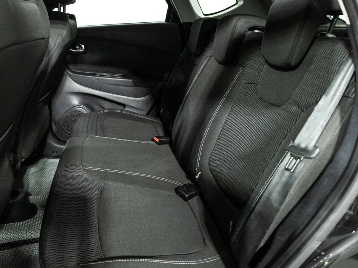 Б/У Рено Каптюр 2018 года. Фото: #9