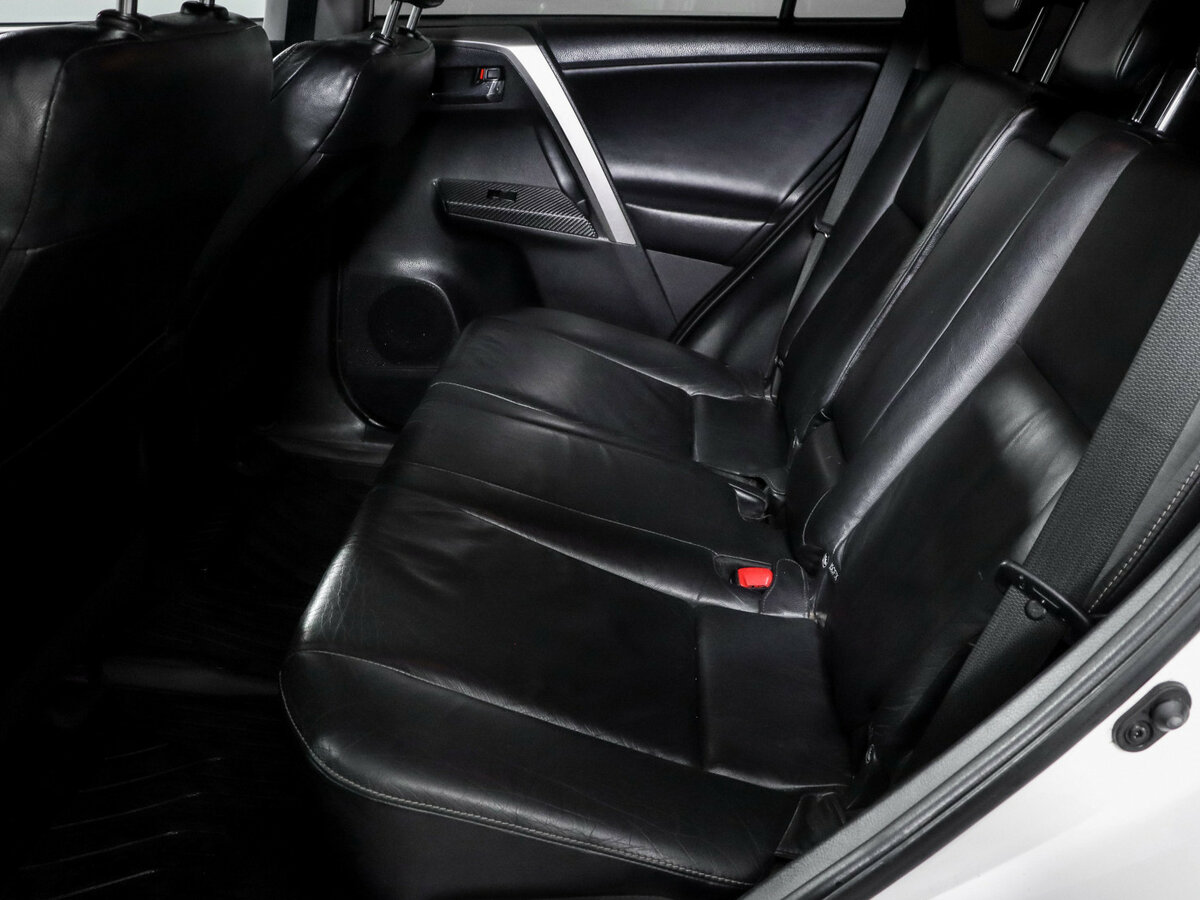 Б/У Тойота Рав4 2013 года. Фото: #9