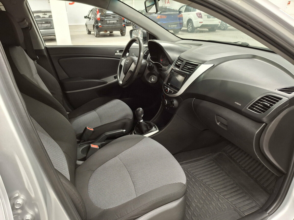 Б/У Хендай Солярис 2014 года. Фото: #10