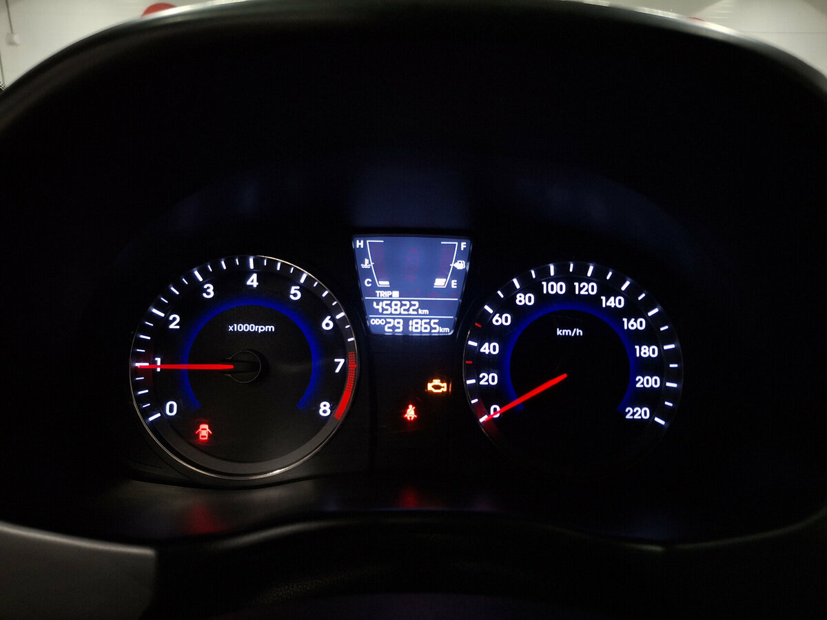 Б/У Хендай Солярис 2014 года. Фото: #12